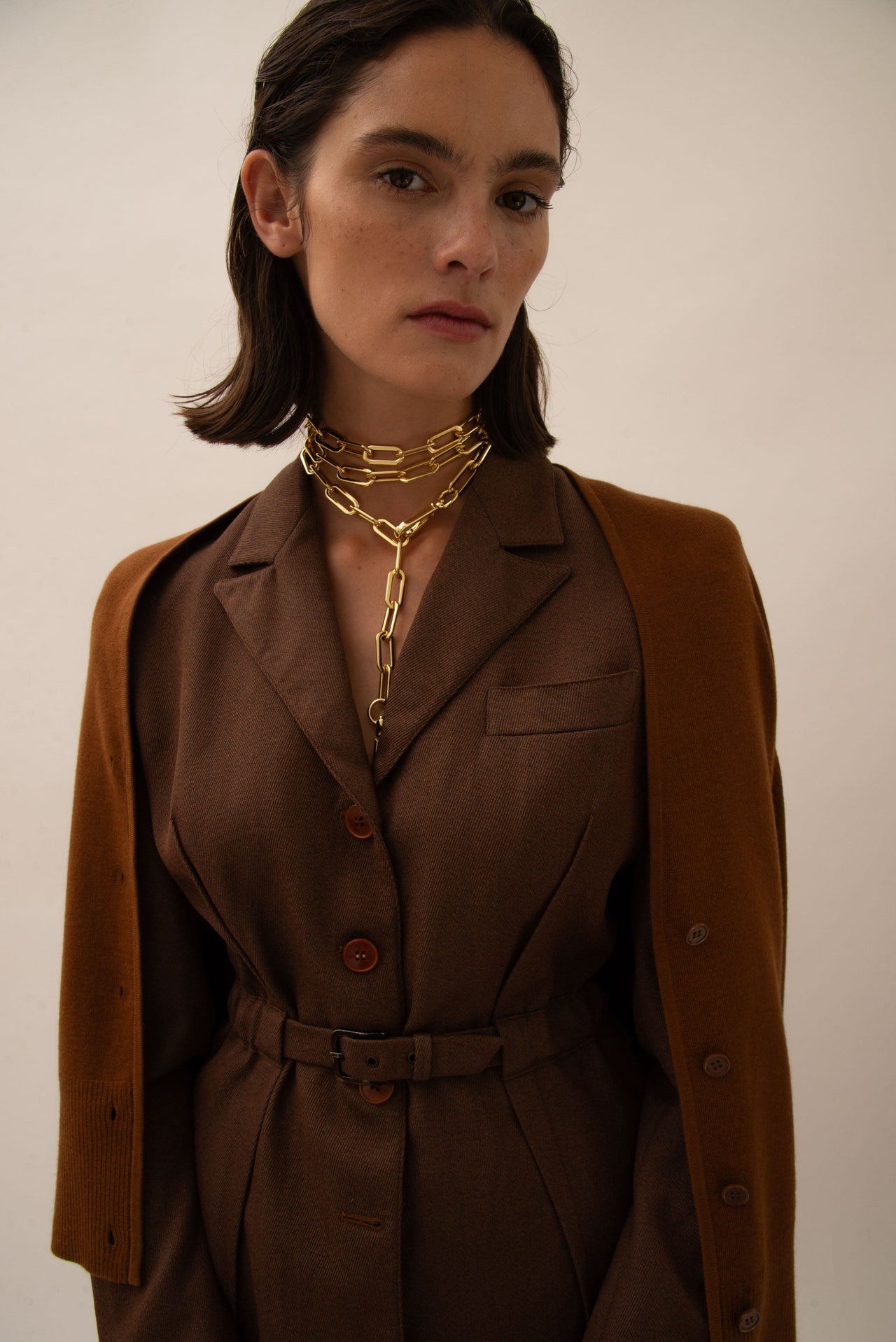 The LAYERED CHAIN NECKLACE Gold - JULIA SKERGETH