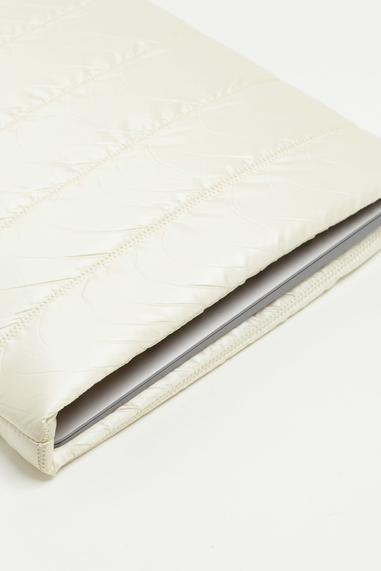 LAPTOP SLEEVE Pearl