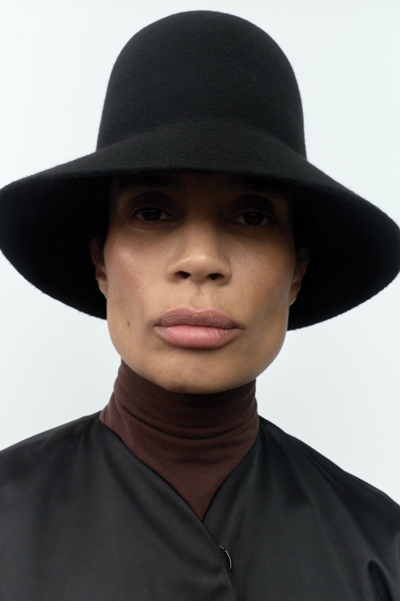 SKERGETH X EDARA The ICON HAT LINA Charcoal Black